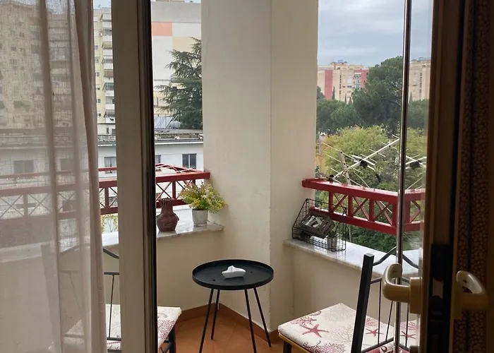 Stadium Apartment25